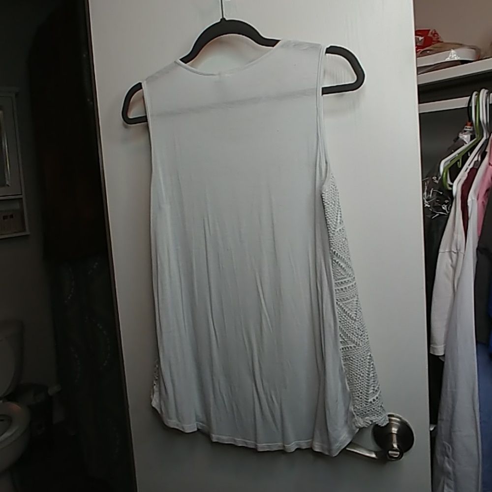 Tank top - Picture 3 of 3